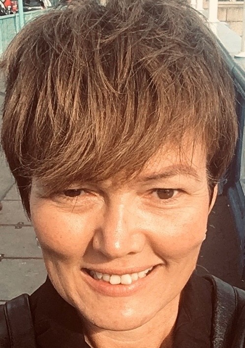 Headshot image of Fiona Walkinshaw