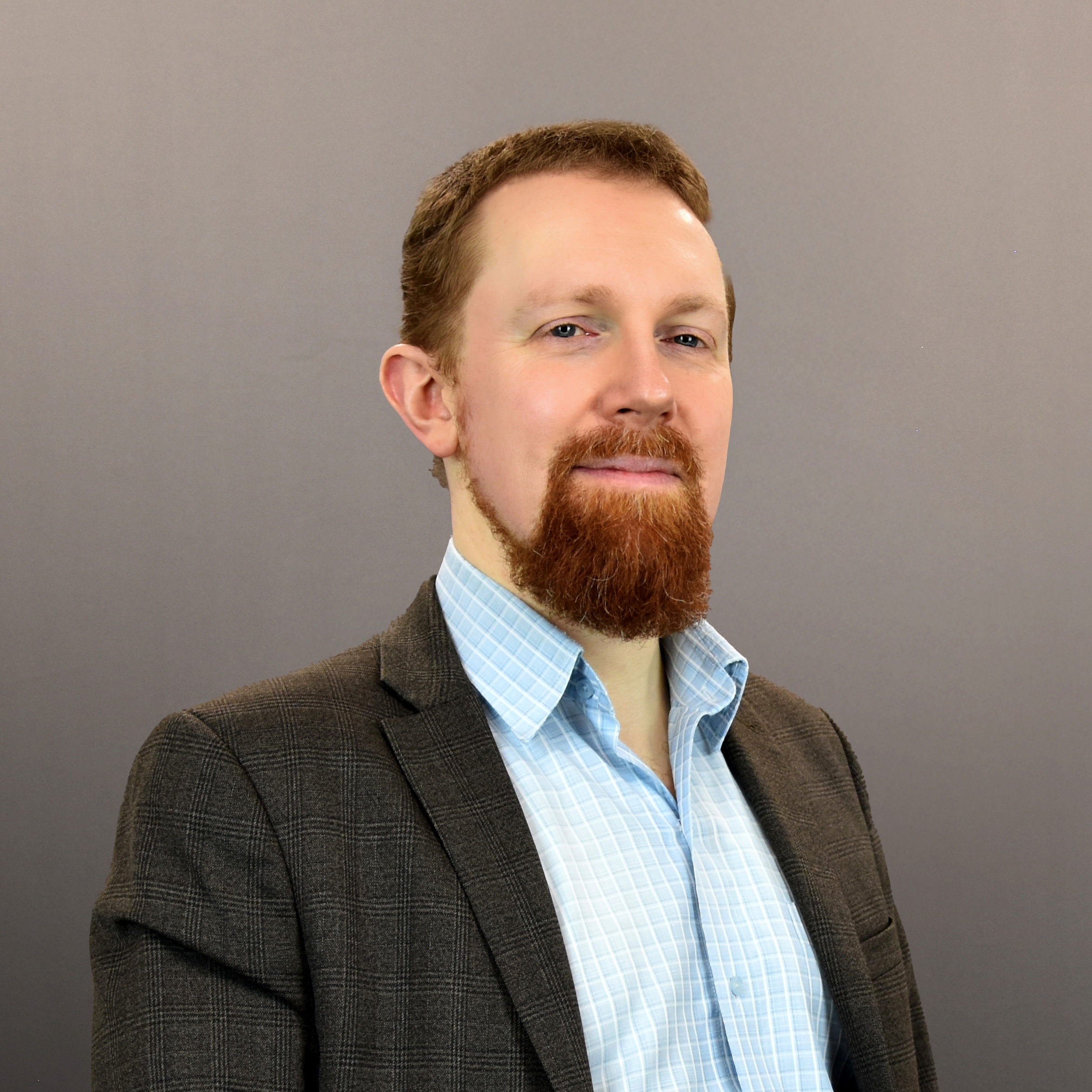 Heashot image of Dr Paul Bradley